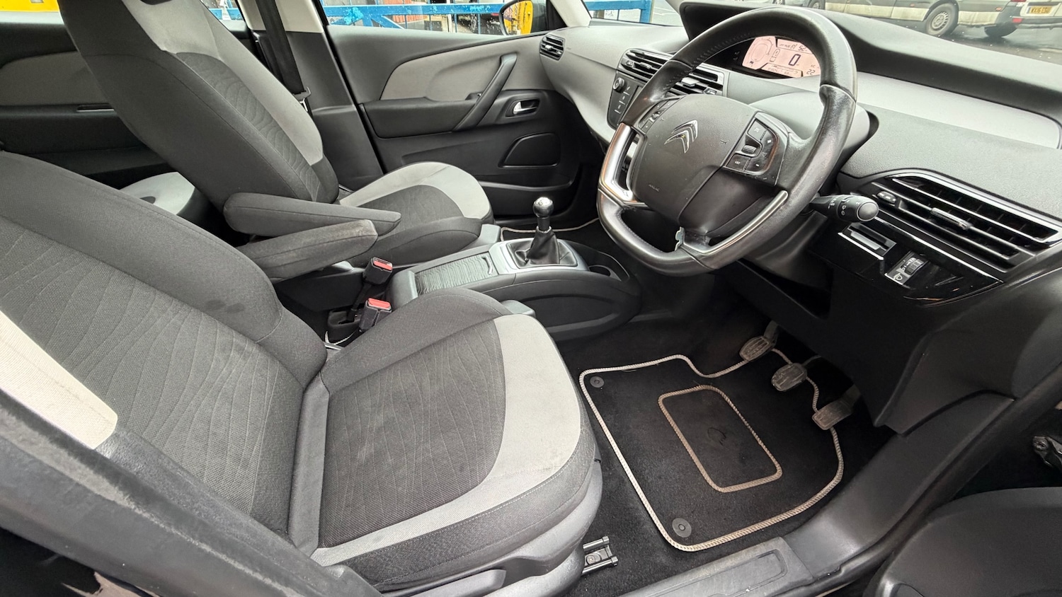 Used Citroen C4 Picasso 2016 for sale - 77517796: Photo 9