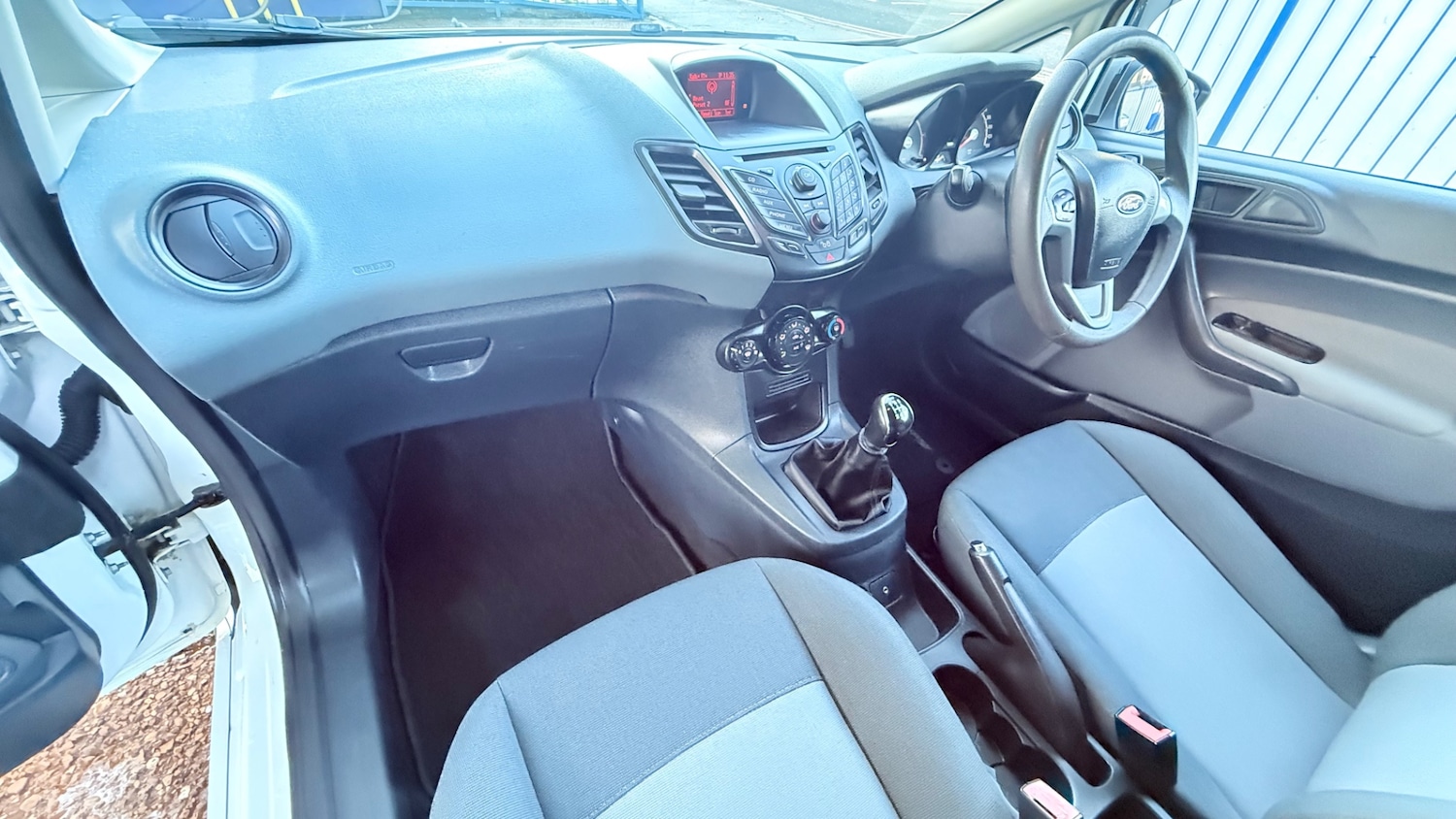 Used Ford Fiesta 2011 for sale - 76807073: Photo 13