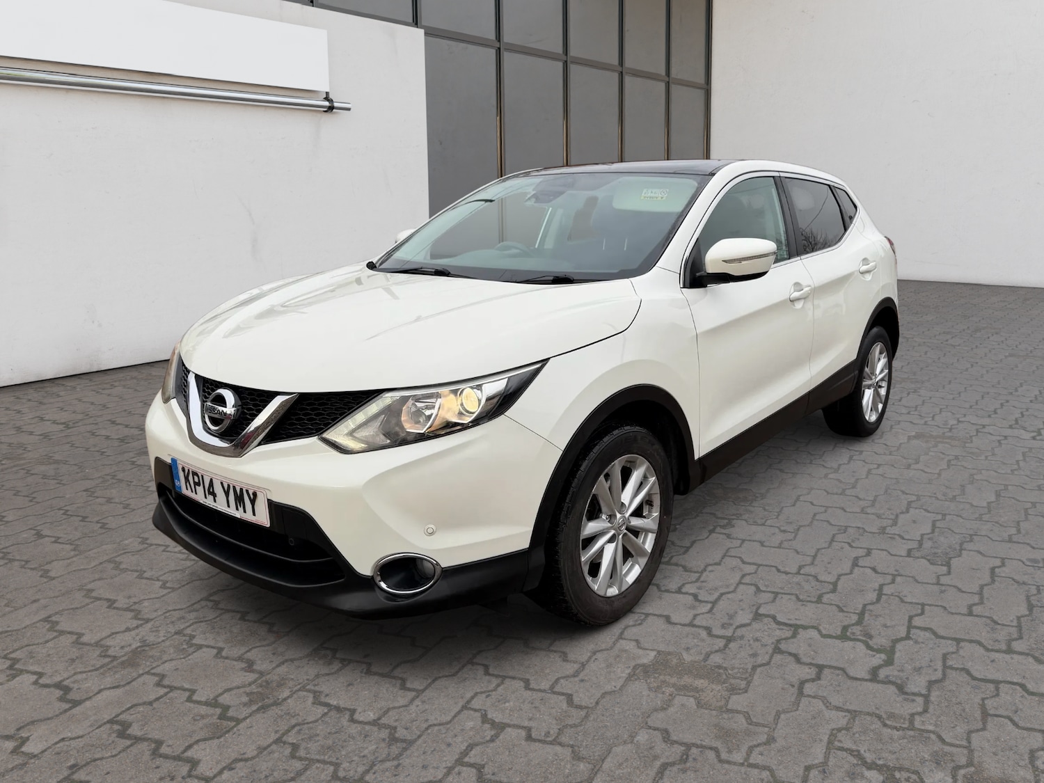 Used Nissan Qashqai 2014 for sale - 78150747: Photo 3