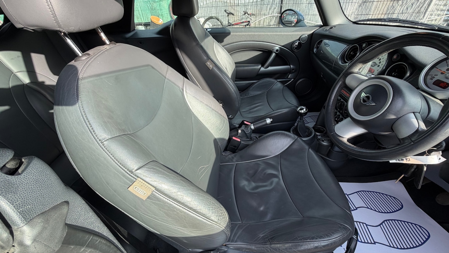 Used MINI Convertible 2004 for sale - 78085460: Photo 14