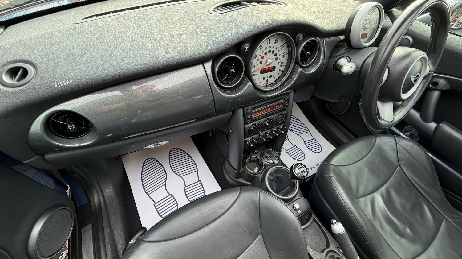 Used MINI Convertible 2004 for sale - 78085460: Photo 19