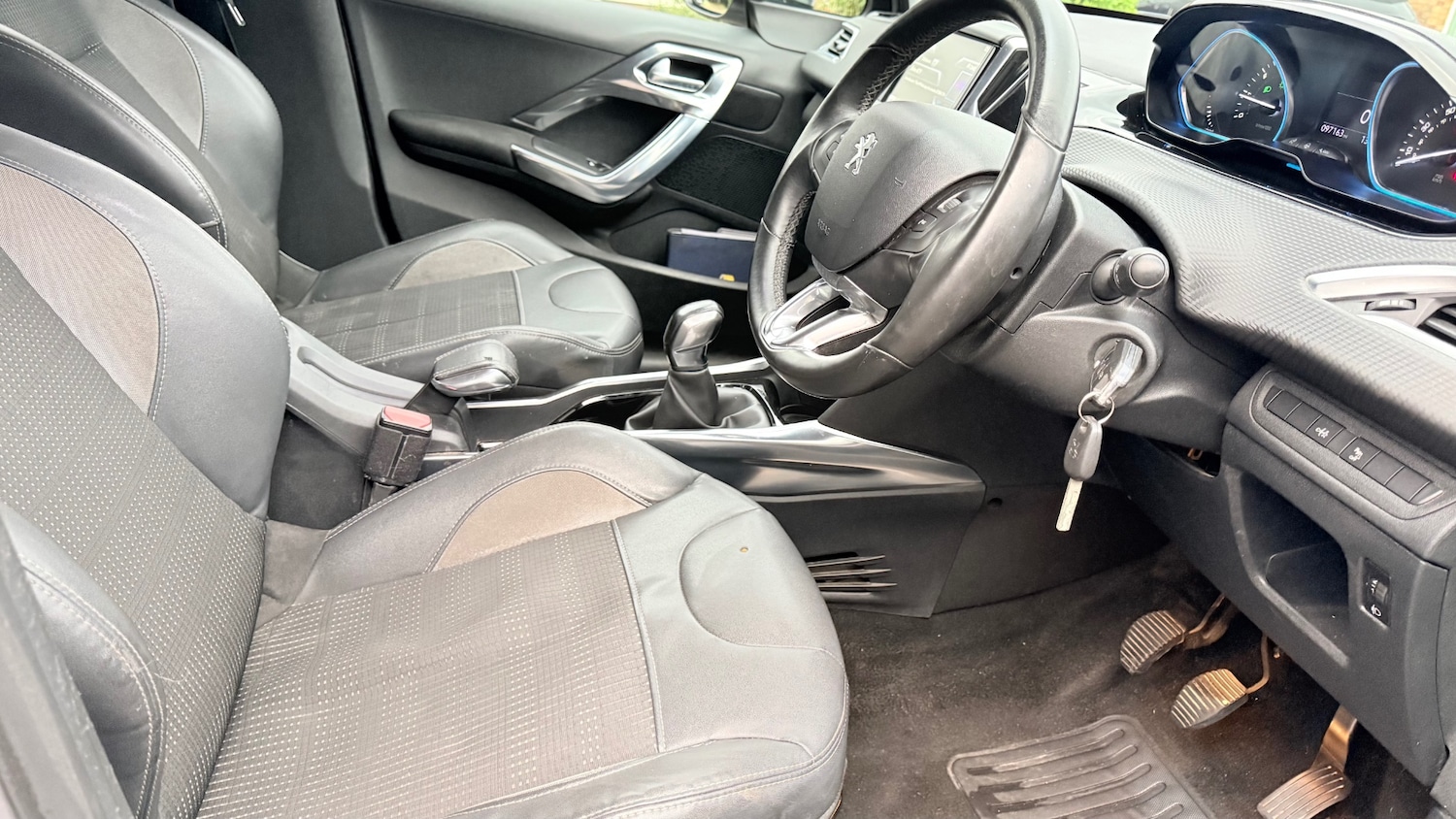 Used Peugeot 2008 2014 for sale - 76960167: Photo 9