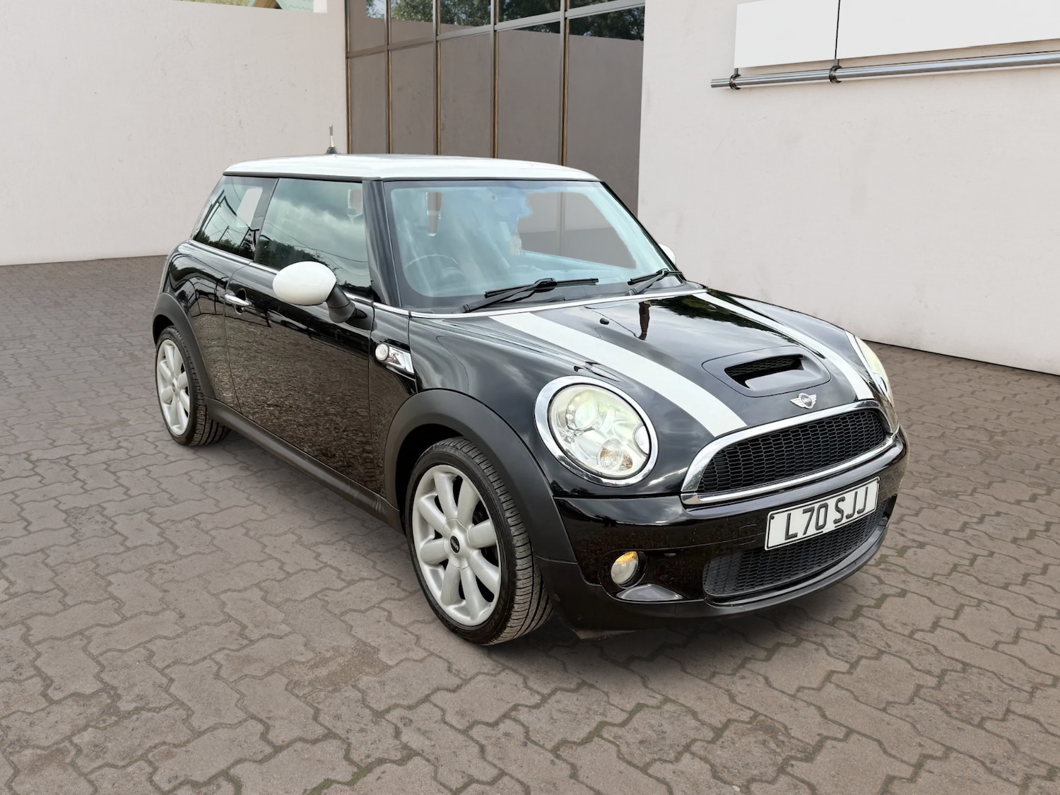 Used MINI Hatch 2010 for sale - 76146570: Photo 1