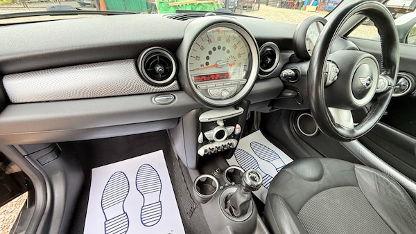 Used MINI Hatch 2010 for sale - 76146570: Photo 14