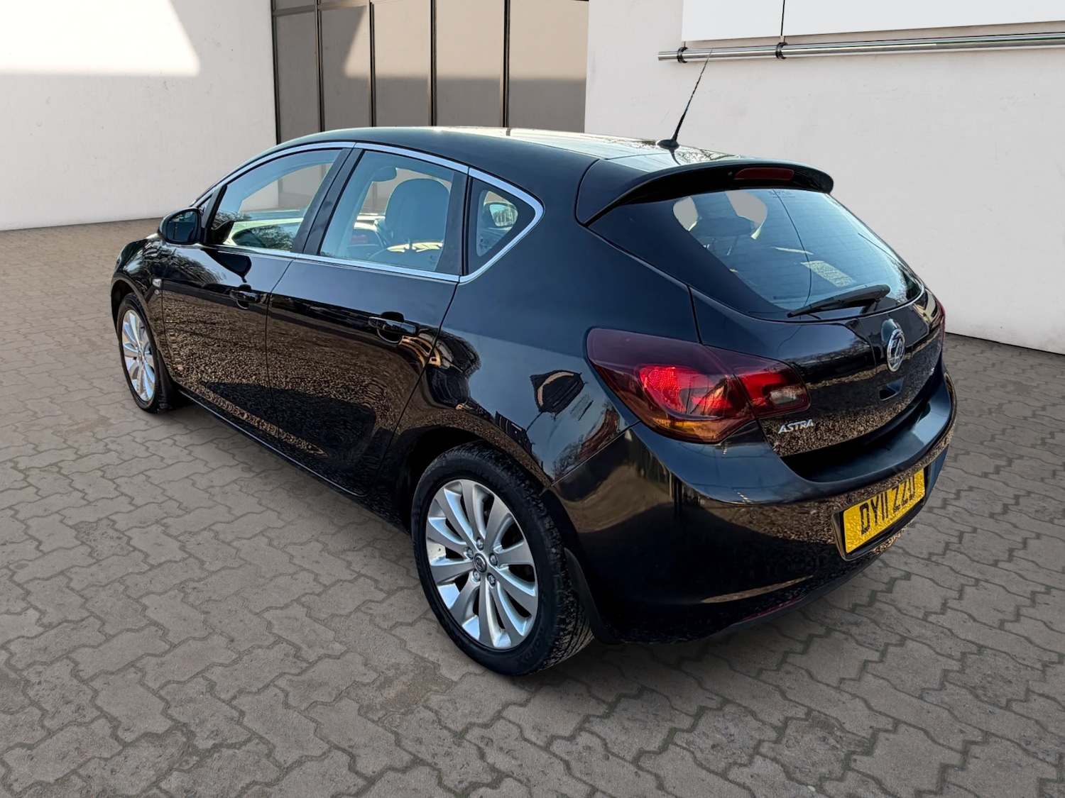 Used Vauxhall Astra 2011 for sale - 77721645: Photo 5