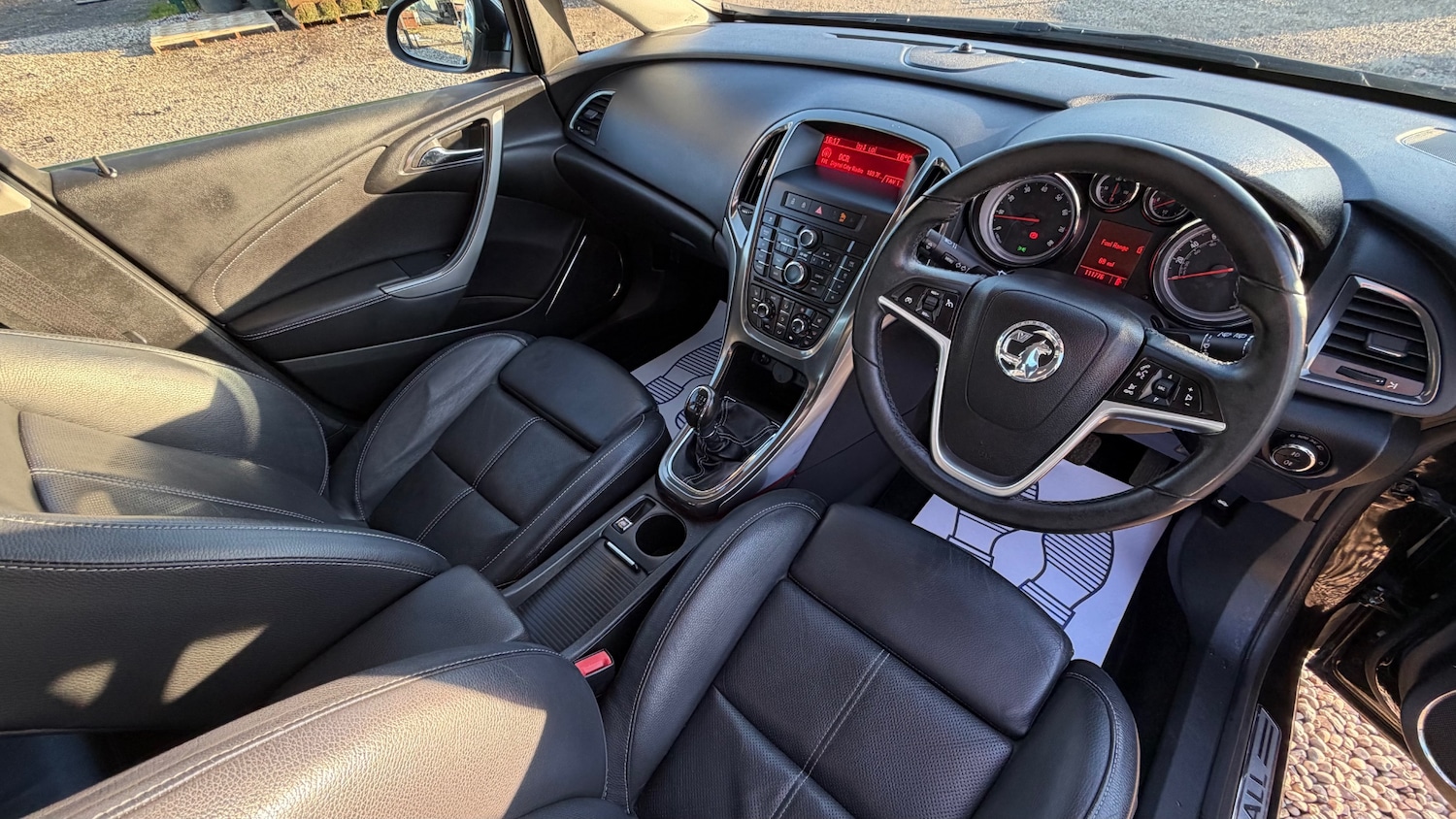 Used Vauxhall Astra 2011 for sale - 77721645: Photo 9