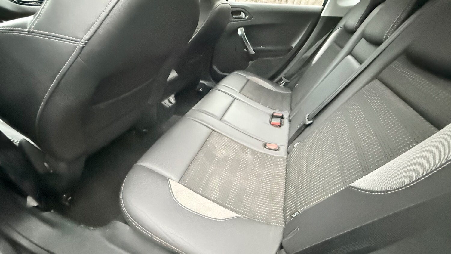 Used Peugeot 2008 2014 for sale - 77954350: Photo 18