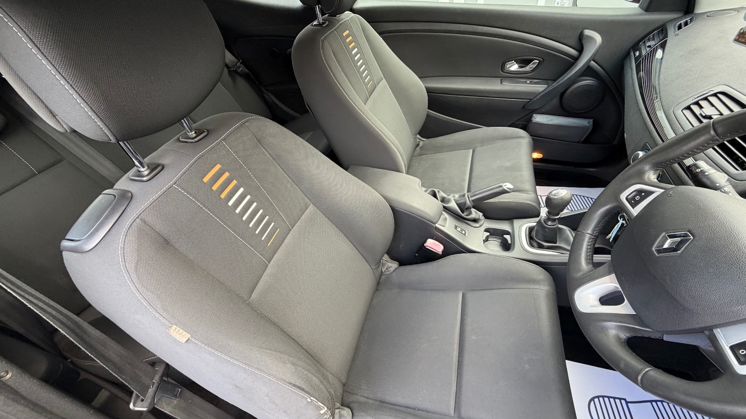 Used Renault Megane 2010 for sale - 77508787: Photo 15