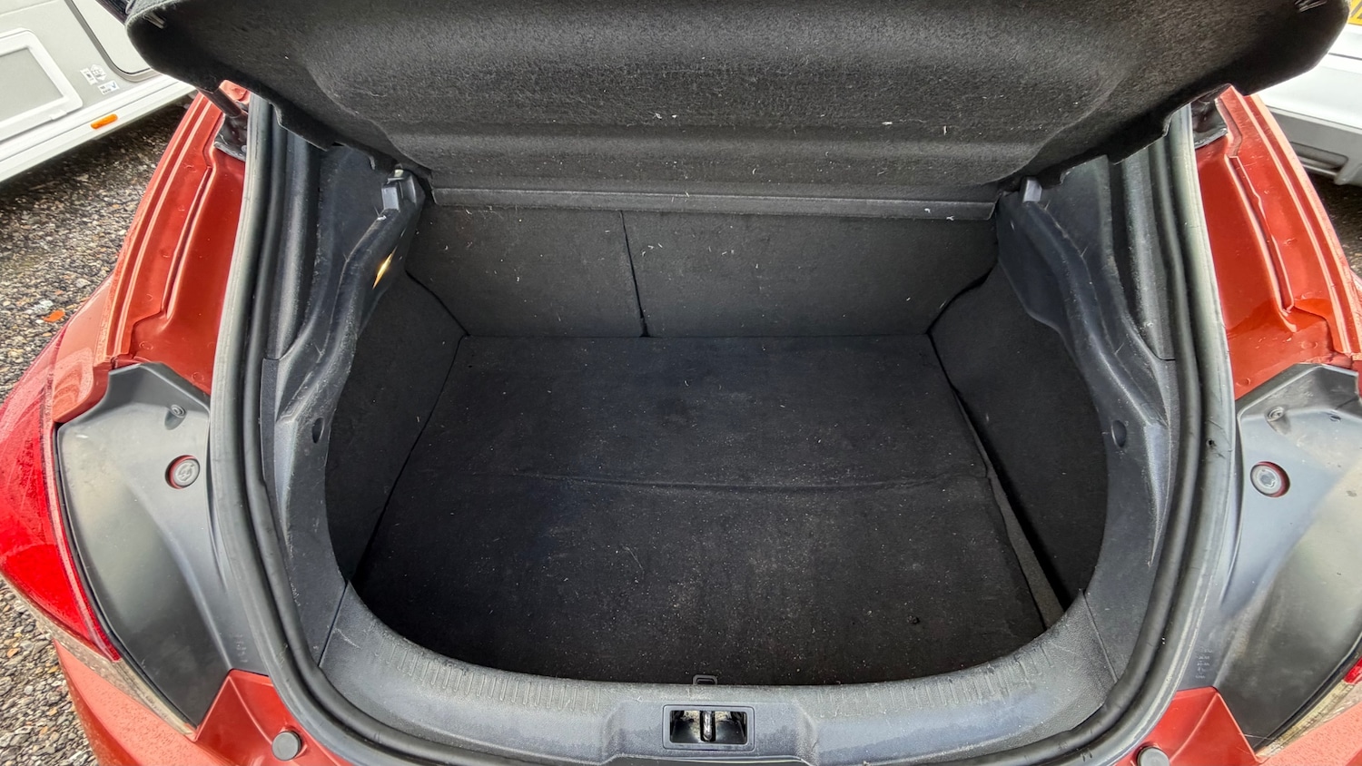 Used Renault Megane 2010 for sale - 77508787: Photo 18