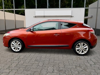 Used Renault Megane 2010 for sale - 77508787: Photo