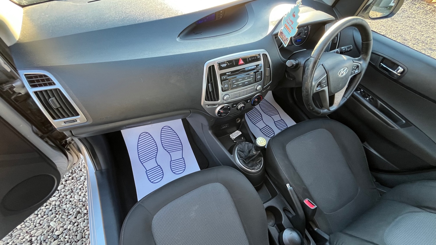 Used Hyundai i20 2012 for sale - 77822045: Photo 13