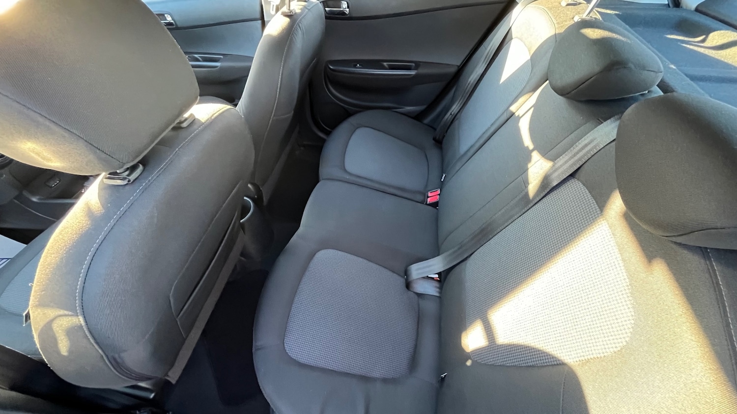 Used Hyundai i20 2012 for sale - 77822045: Photo 15