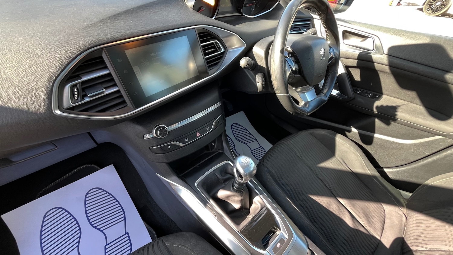 Used Peugeot 308 2014 for sale - 77896337: Photo 13