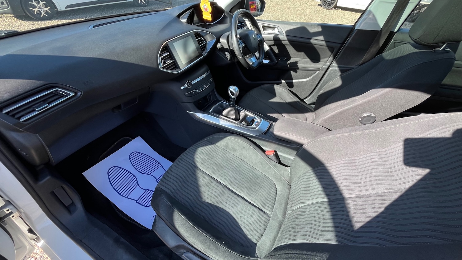 Used Peugeot 308 2014 for sale - 77896337: Photo 15