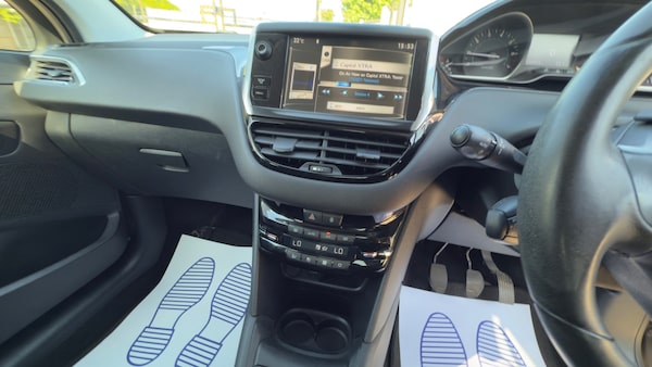 Used Peugeot 208 2013 for sale - 74515494: Photo 14