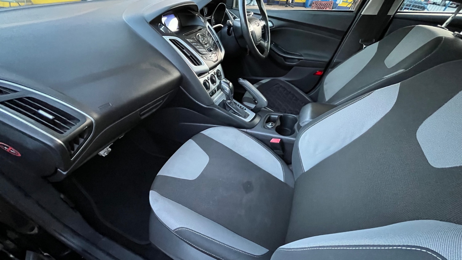 Used Ford Focus 2011 for sale - 77837219: Photo 15