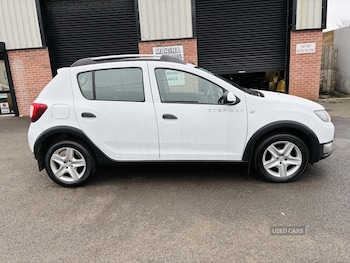 Used Dacia Sandero Stepway 2014 for sale - 76433727: Photo