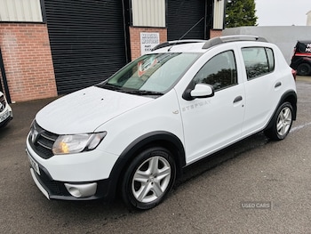 Used Dacia Sandero Stepway 2014 for sale - 76433727: Photo