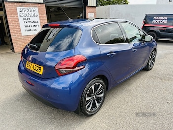 Used Peugeot 208 2017 for sale - 79304768: Photo