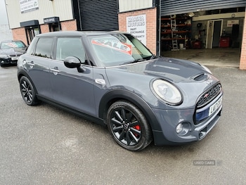 Used MINI Hatch 2017 for sale - 79107735: Photo