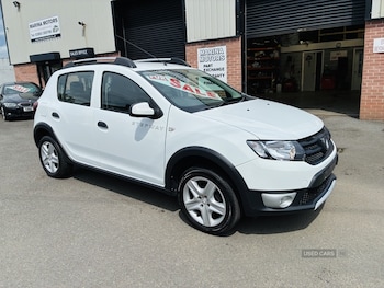 Used Dacia Sandero Stepway 2016 for sale - 79146373: Photo