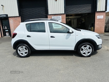 Used Dacia Sandero Stepway 2016 for sale - 79146373: Photo