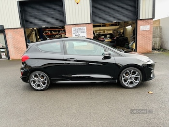 Used Ford Fiesta 2018 for sale - 76458296: Photo
