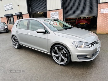 Used Volkswagen Golf 2015 for sale - 77332229: Photo