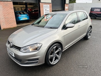 Used Volkswagen Golf 2015 for sale - 77332229: Photo