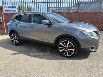 Used Nissan Qashqai 2015 for sale - 75749014: Photo