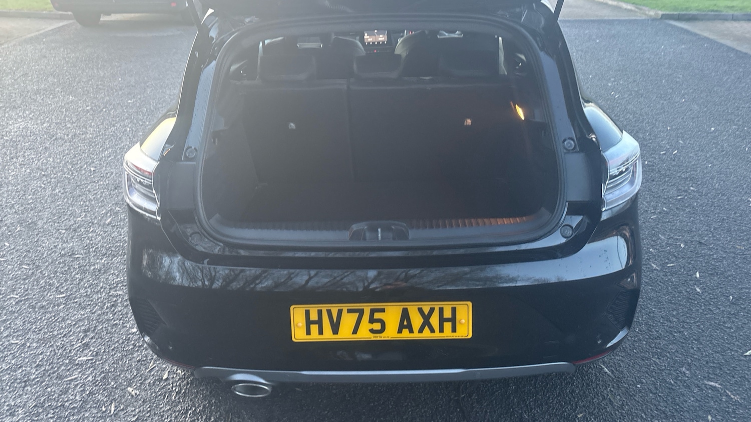 Used Renault Clio 2025 for sale - 76777218: Photo 4