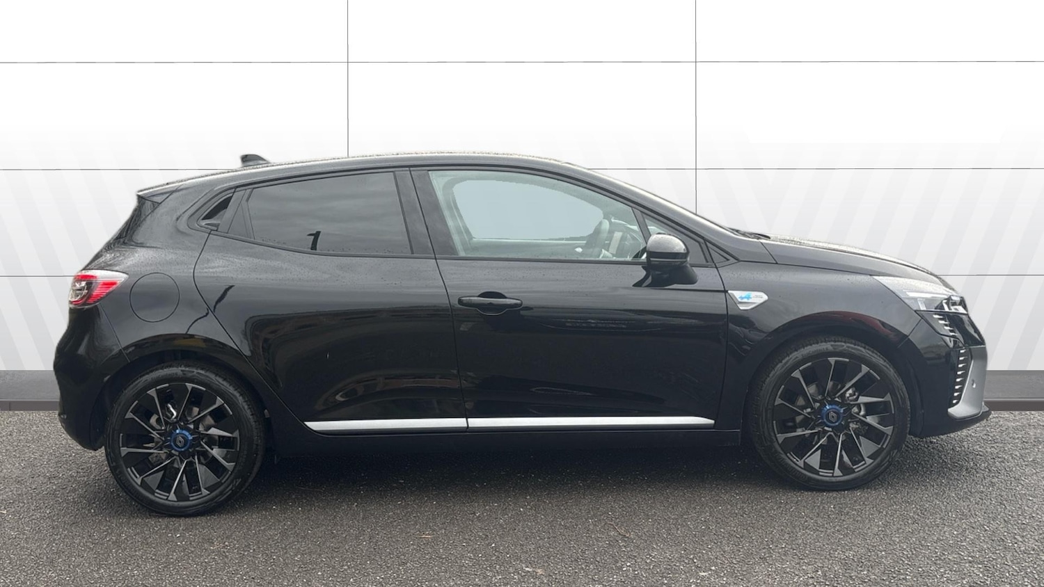 Used Renault Clio 2025 for sale - 76777218: Photo 5