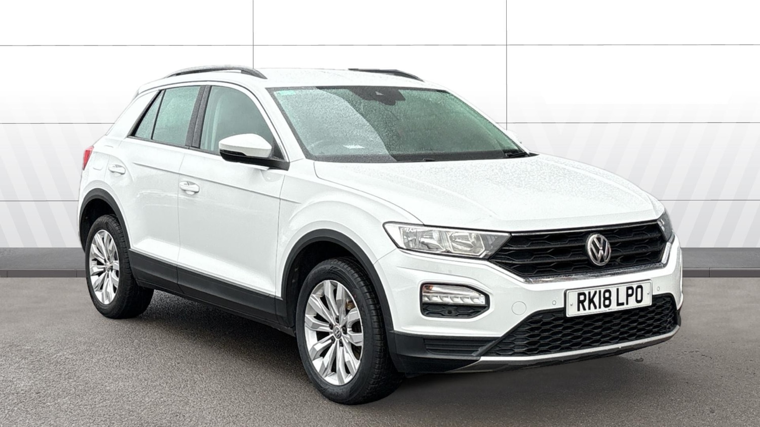 Used Volkswagen T-Roc 2018 for sale - 76734344: Photo 1
