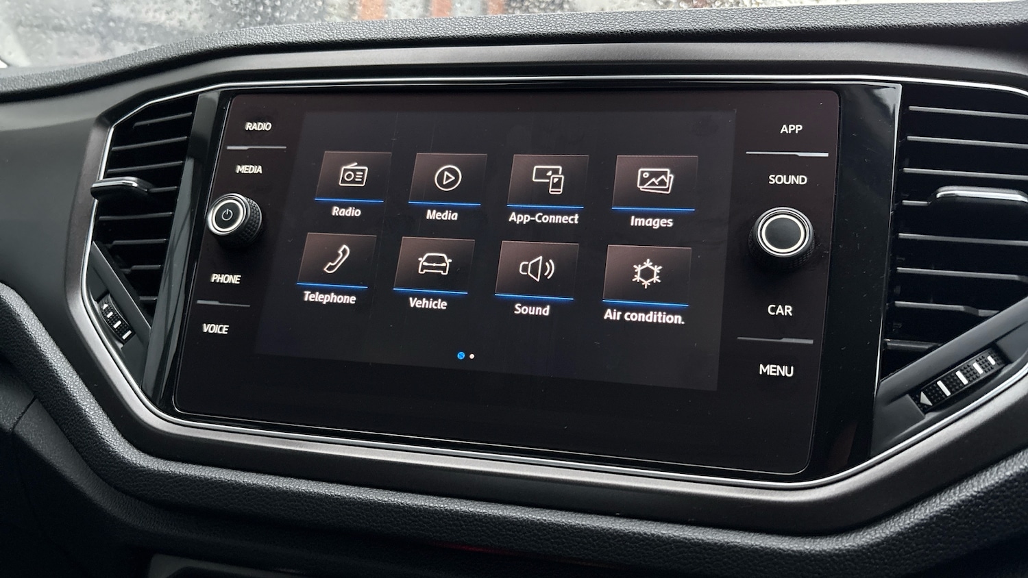 Used Volkswagen T-Roc 2018 for sale - 76734344: Photo 12