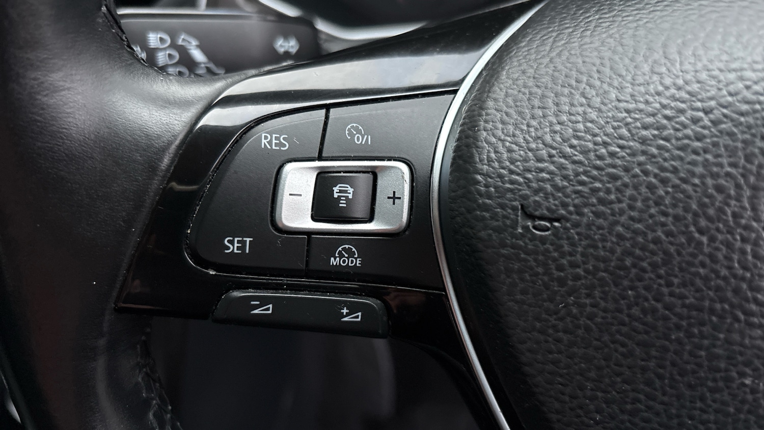 Used Volkswagen T-Roc 2018 for sale - 76734344: Photo 27