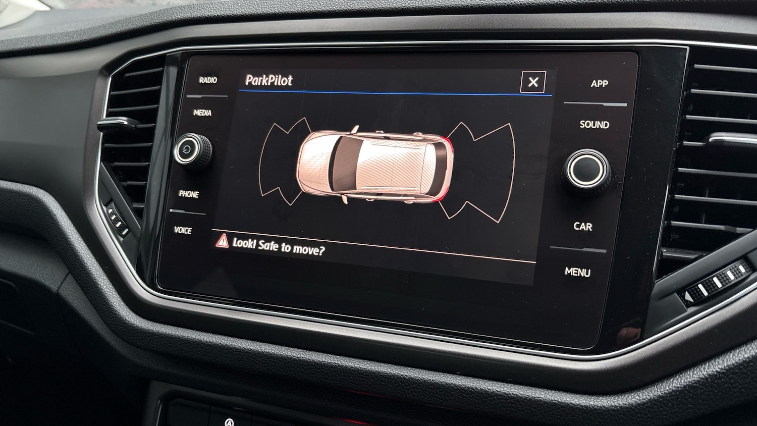 Used Volkswagen T-Roc 2018 for sale - 76734344: Photo 31