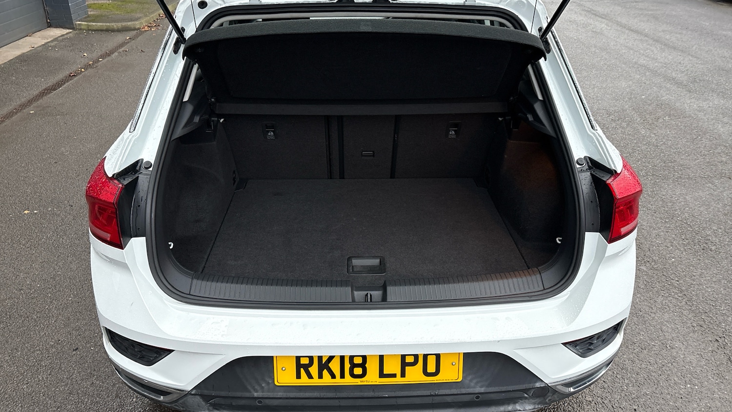 Used Volkswagen T-Roc 2018 for sale - 76734344: Photo 4