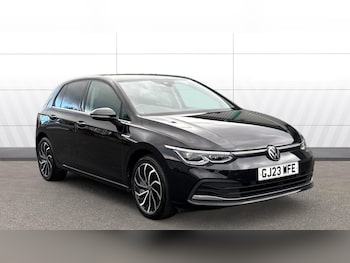 Used Volkswagen Golf 2023 for sale - 76230772: Photo