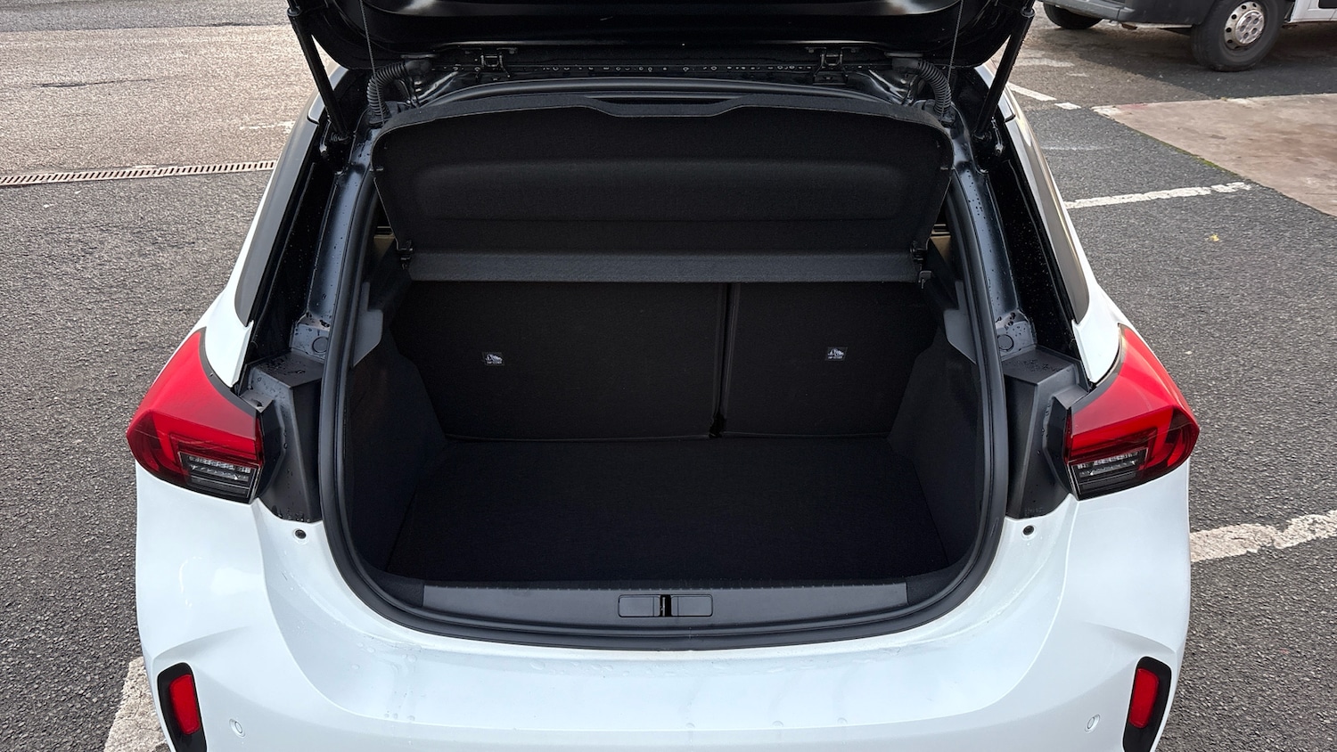 Used Vauxhall Corsa 2023 for sale - 76766829: Photo 4