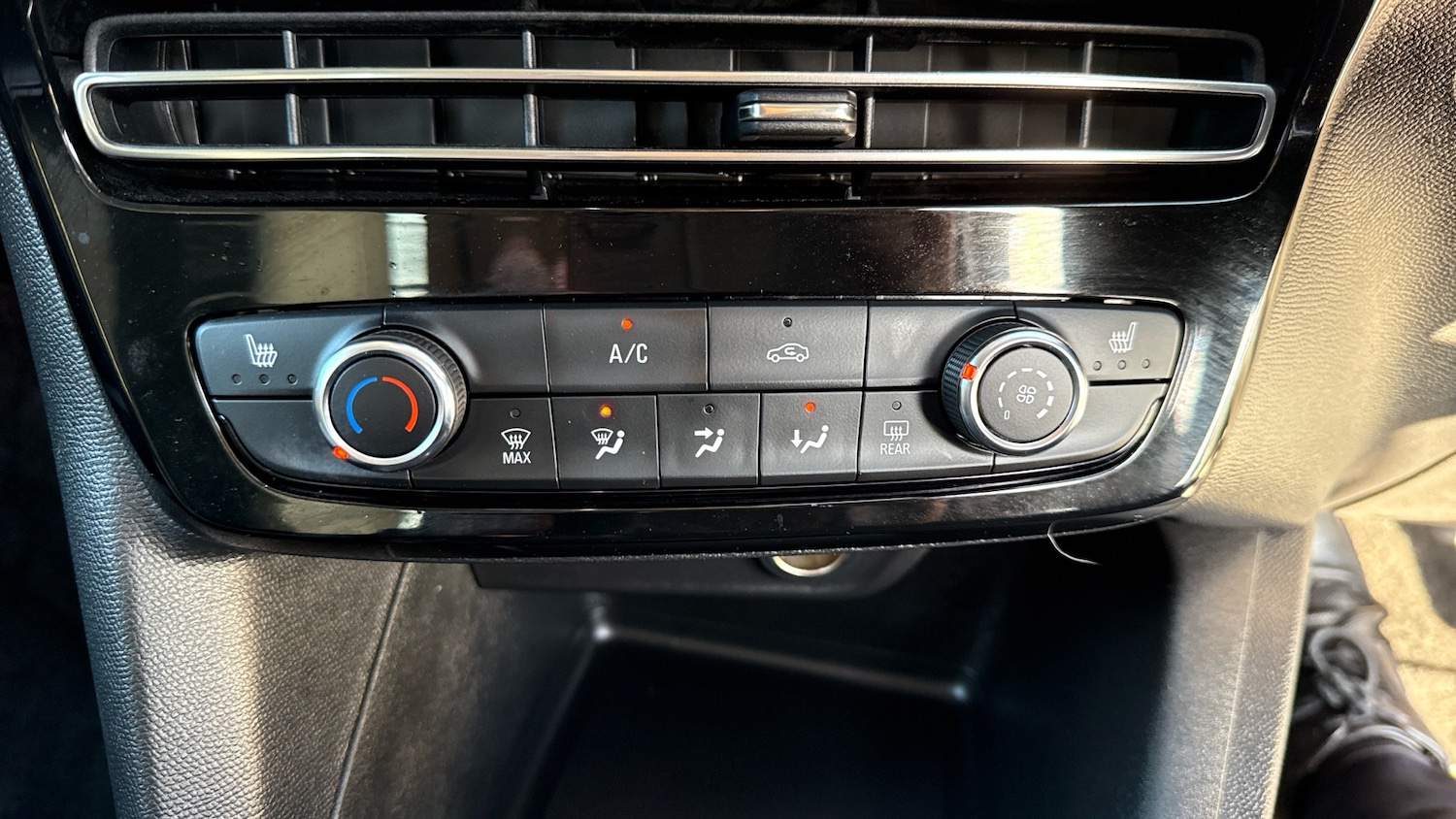 Used Vauxhall Mokka 2024 for sale - 77803066: Photo 30