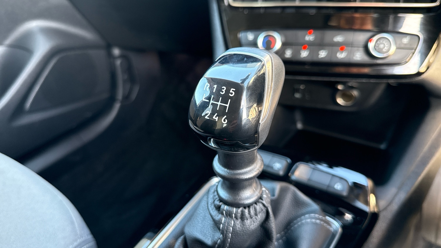 Used Vauxhall Mokka 2024 for sale - 77803066: Photo 34