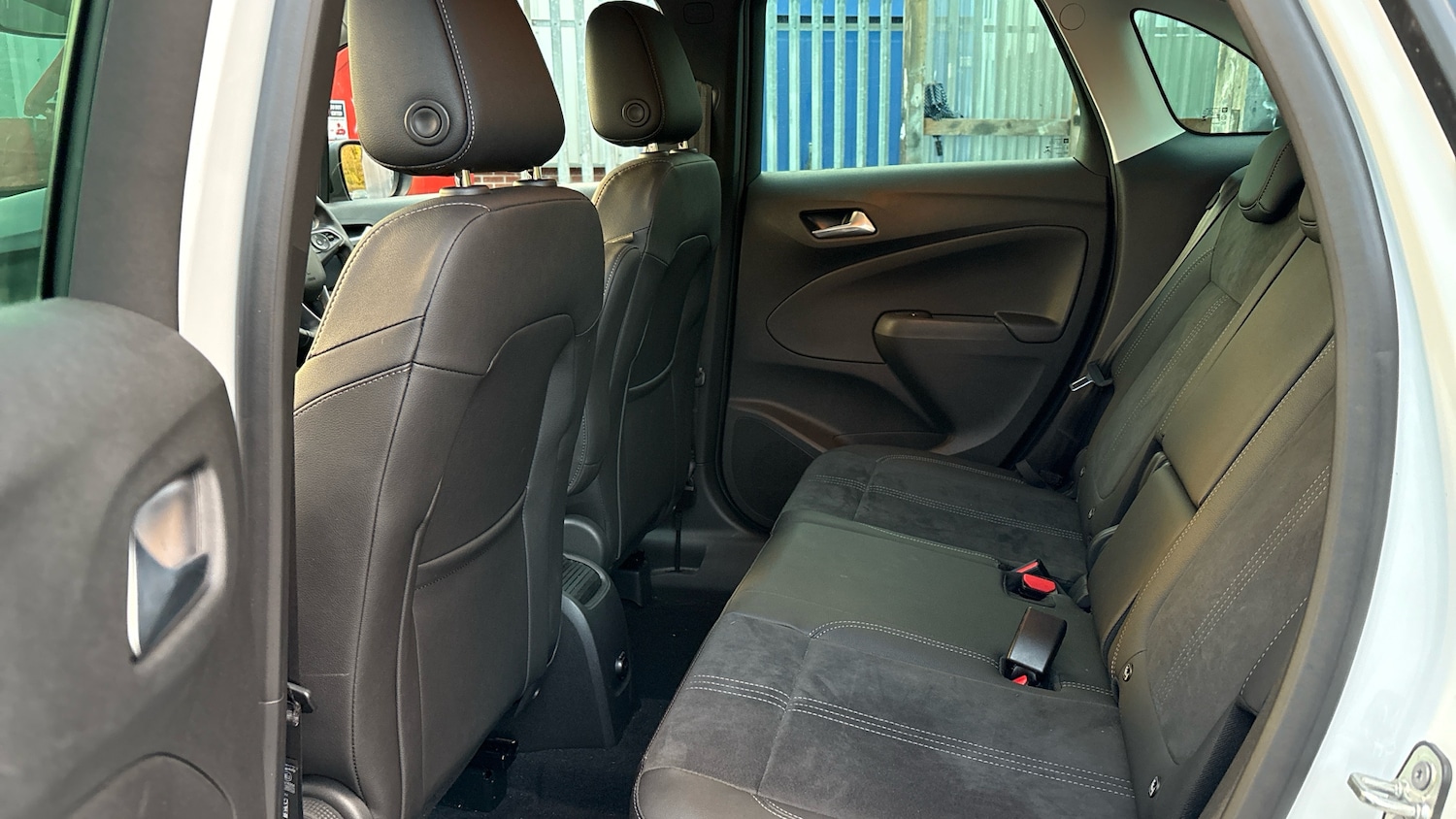 Used Vauxhall Crossland 2022 for sale - 76405180: Photo 16