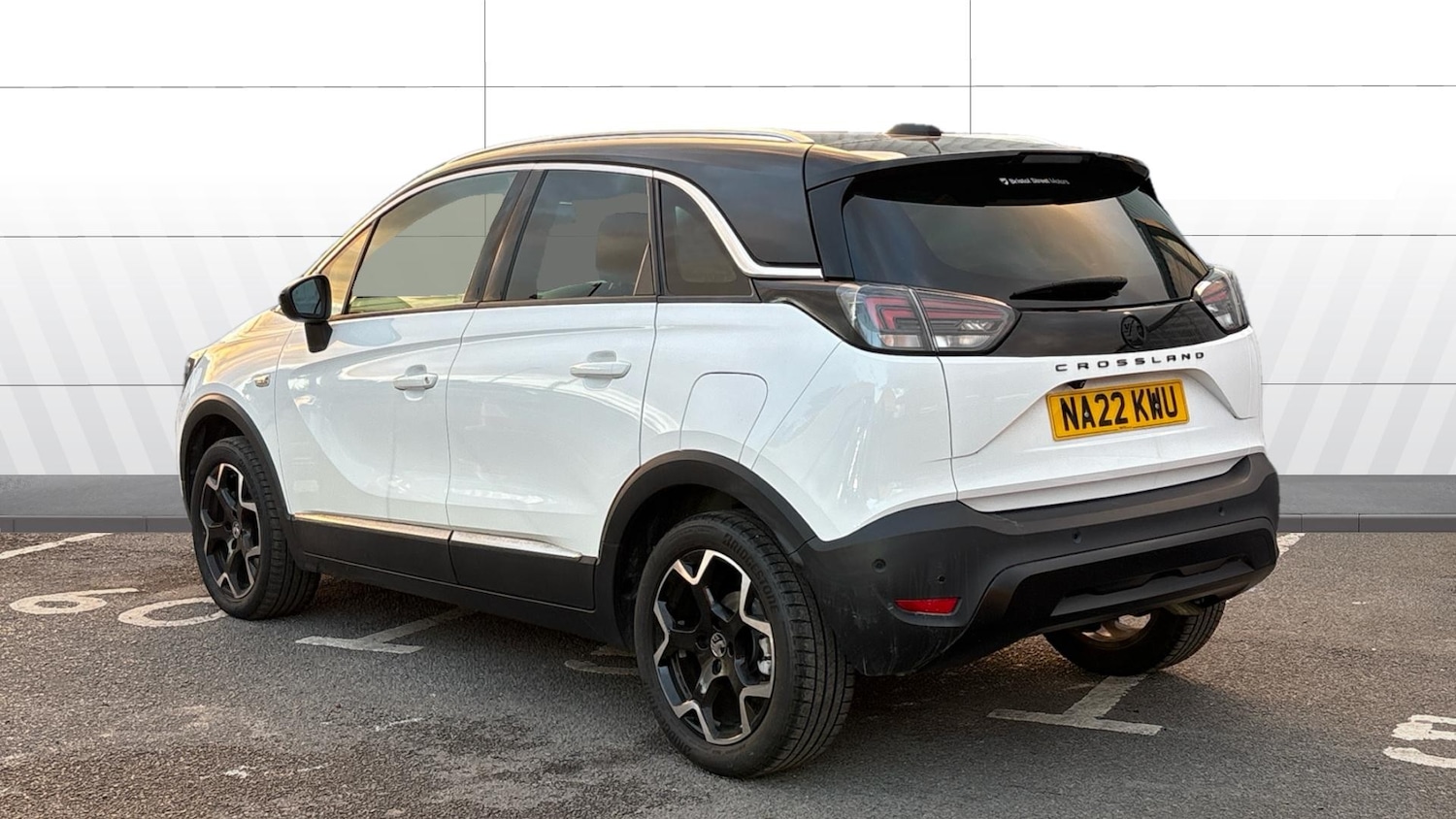 Used Vauxhall Crossland 2022 for sale - 76405180: Photo 2