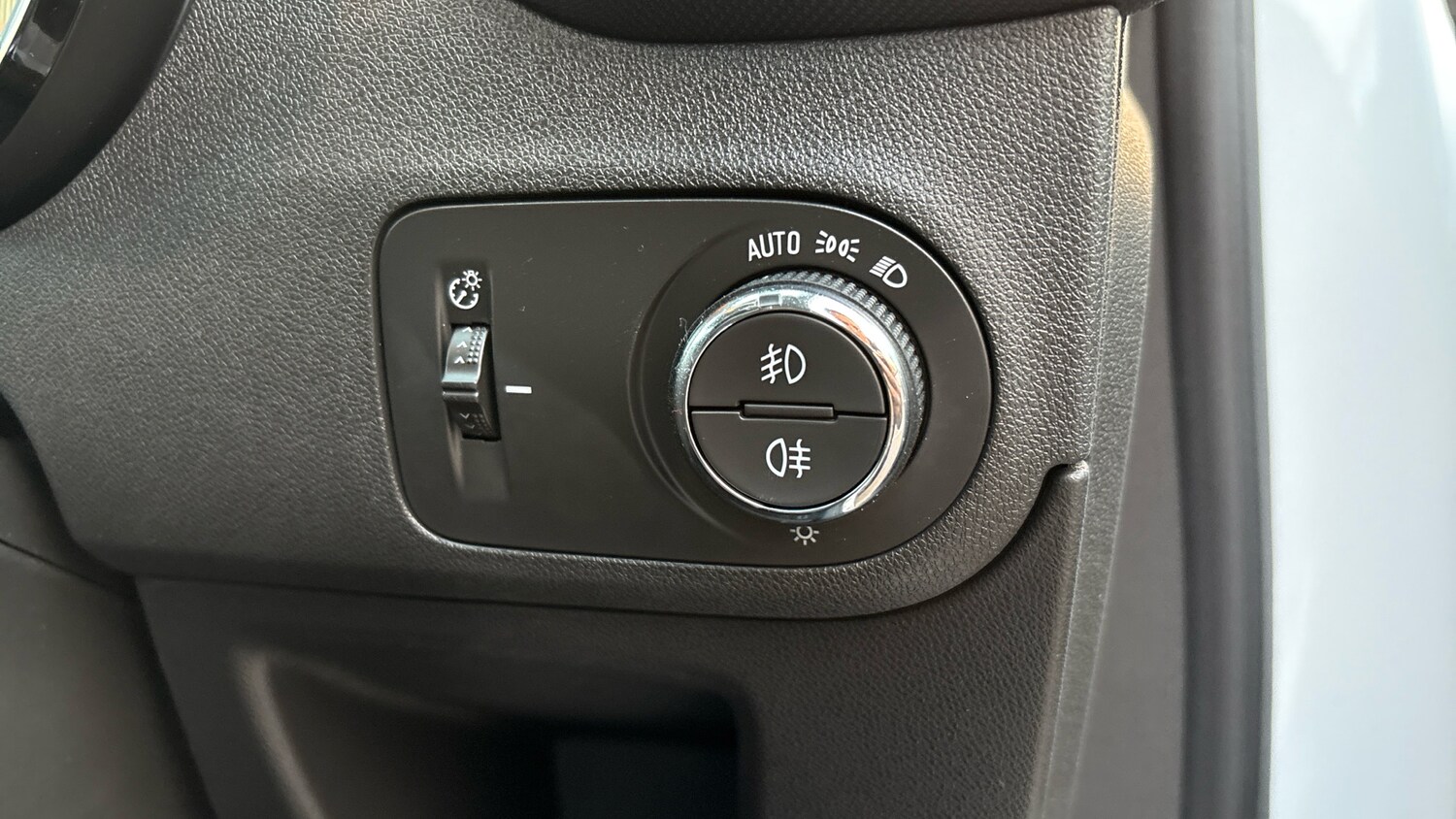 Used Vauxhall Crossland 2022 for sale - 76405180: Photo 25