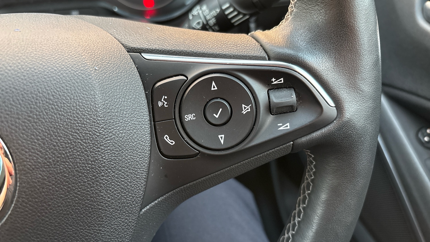 Used Vauxhall Crossland 2022 for sale - 76405180: Photo 27