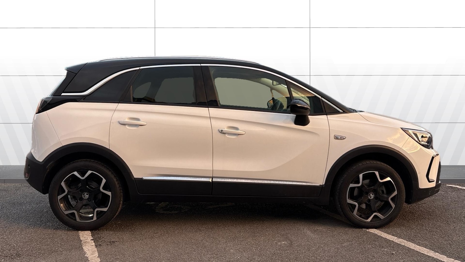 Used Vauxhall Crossland 2022 for sale - 76405180: Photo 5