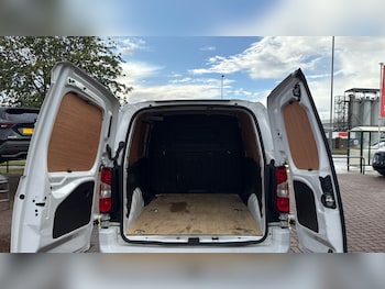 Used Vauxhall Combo 2022 for sale - 76078026: Photo