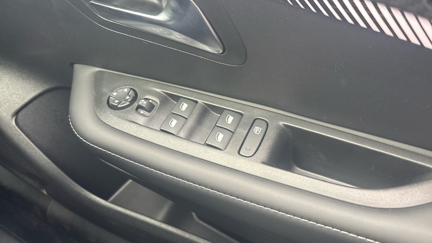 Used Peugeot 208 2025 for sale - 76738643: Photo 33