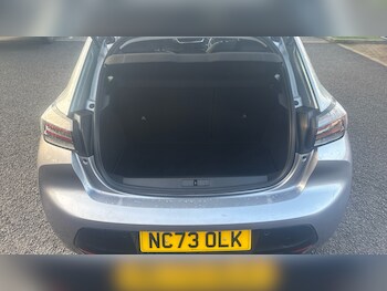 Used Peugeot 208 2024 for sale - 76879238: Photo