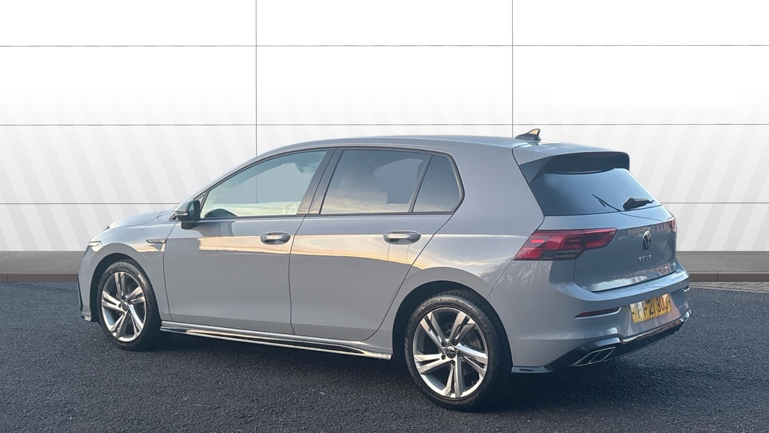 Used Volkswagen Golf 2021 for sale - 76918799: Photo 2